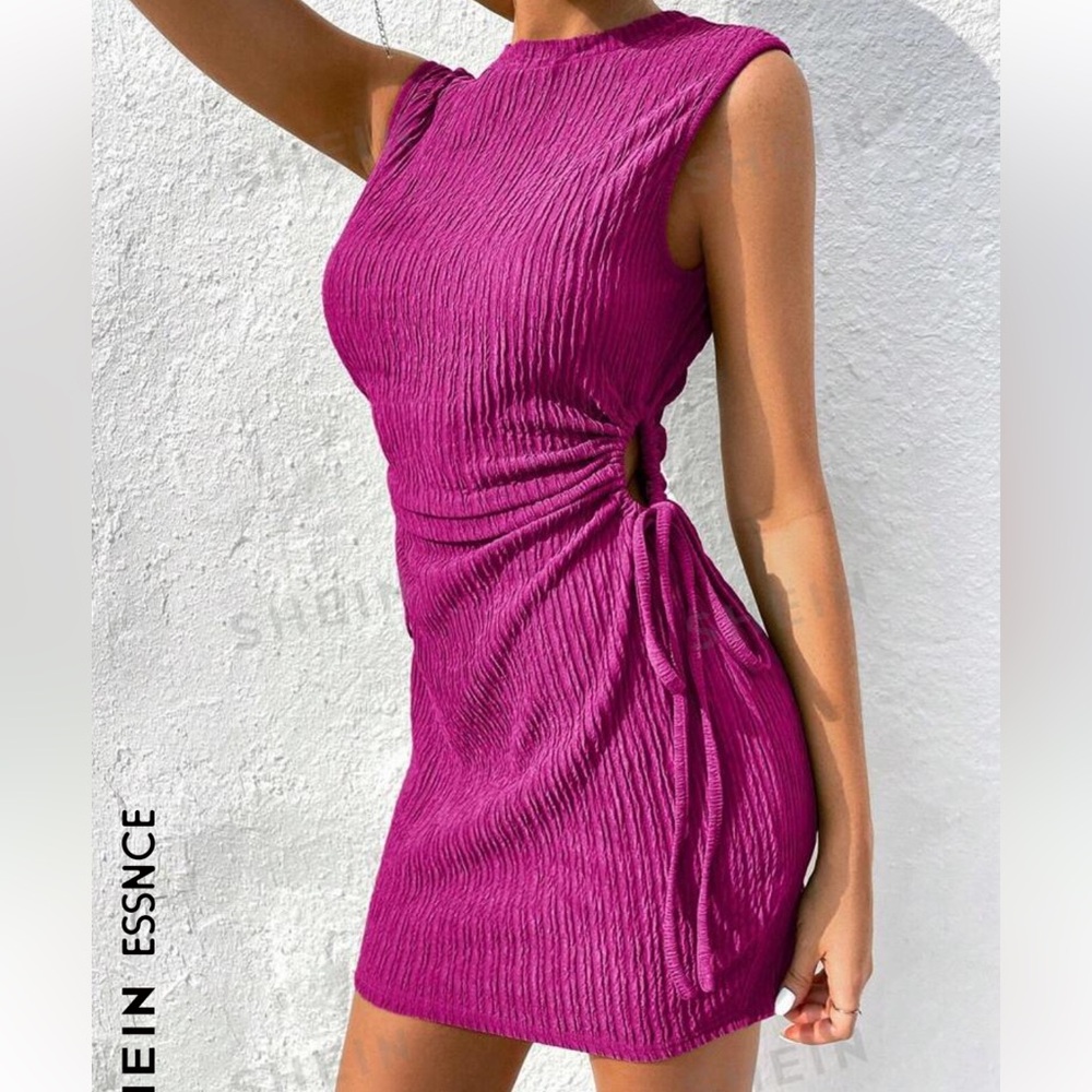 Essnce Drawstring Side Solid Dress